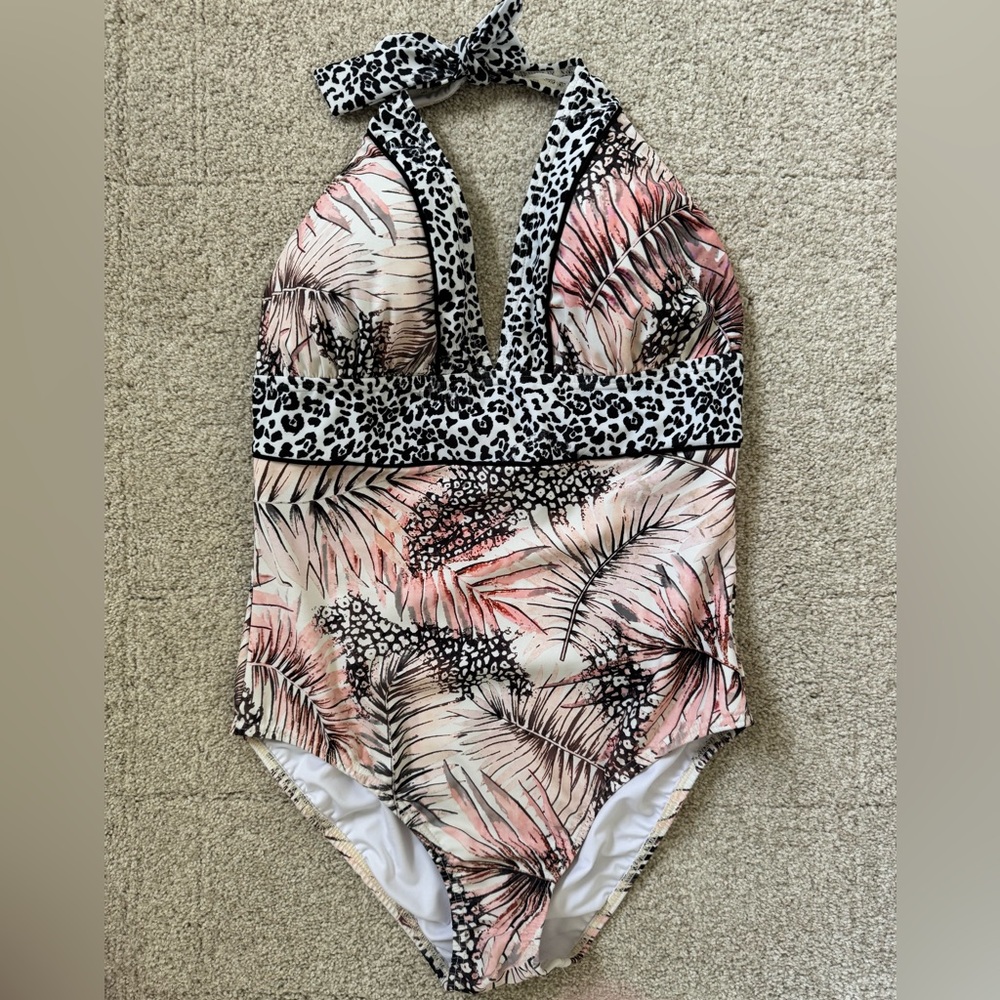 VENUS Black and Cream animal print halter bathing suit size 12.